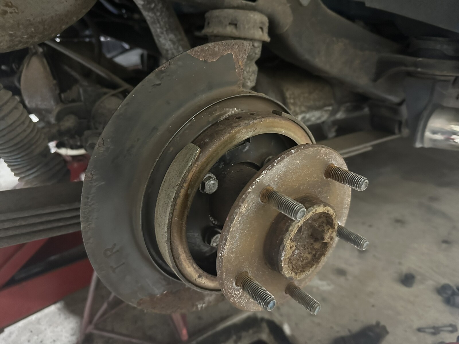 2002 シボレー S10ブレイザー ブレーキ廻りメンテ! BodyWorks Ritz(ボディワークスリッツ)アメ車を中心とした中古車